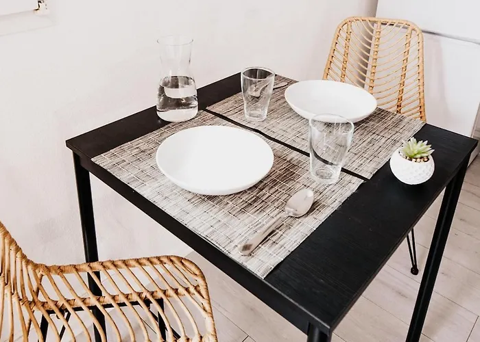 L'alto Hometimal - Center - Parking - Metro Apartment *