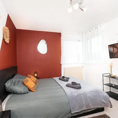 L'alto Hometimal - Center - Parking - Metro Appartement *